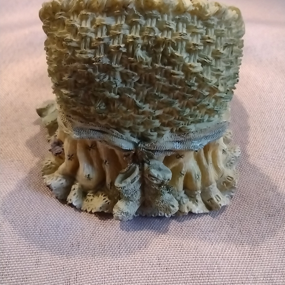 Boyds Bear Musical Bassinet Figurine - Picture 4 of 6